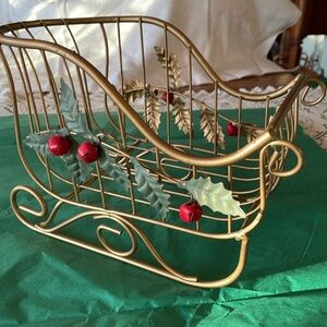Vintage Gold Medal Sleigh